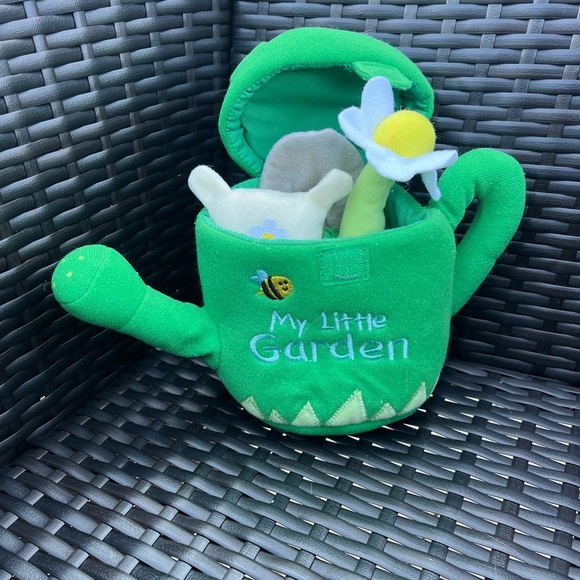 Gund My Little Garden Soft Playset stuffed gardening toy - Picture 4 of 4
